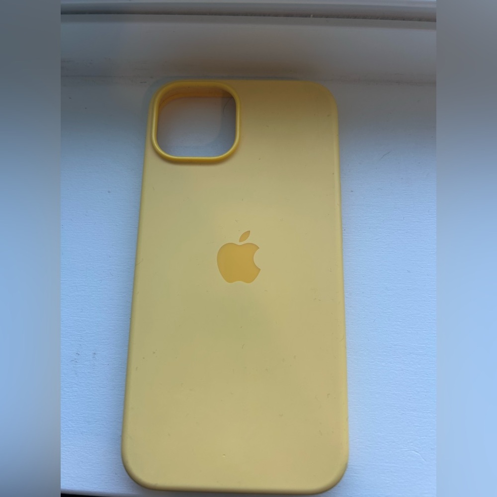 Yellow IPhone 14 Apple Silicone Case